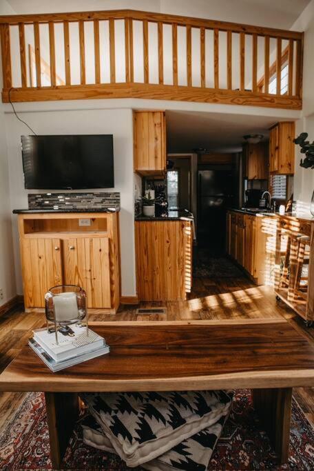 The Longhorn Cabin - Cabins At Rim Rock 奧斯汀 外观 照片